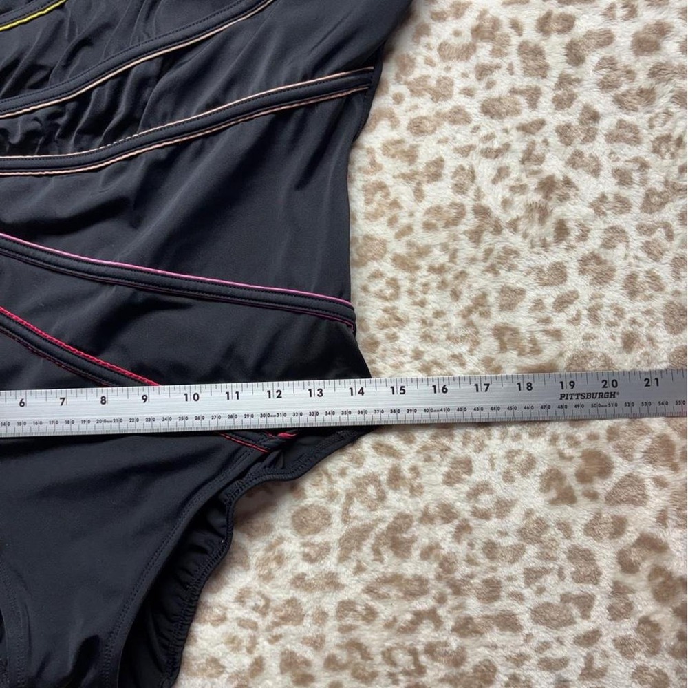 Unbranded / Unknown Size Bathing suit - Picture 6 of 6